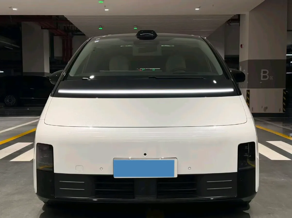 2024 Li MEGA BEV 102.7KWH,autocango,china used car exporter,china ev exporter,chinese used car exporter,chinese used ev exporter