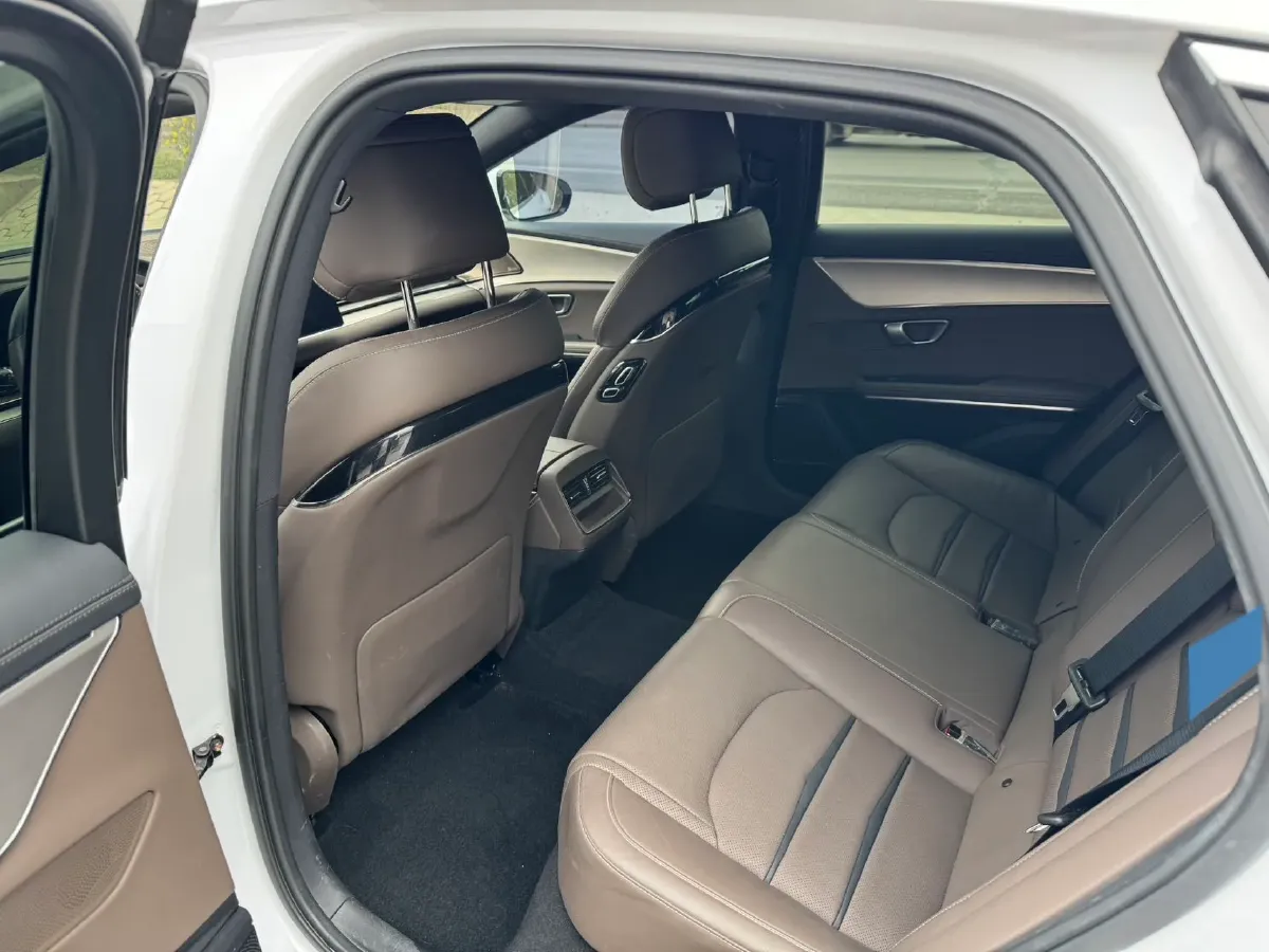 2020 WEY VV7 2.0T 227HP L4 7DCT PHEV,autocango,china used car exporter,china ev exporter,chinese used car exporter,chinese used ev exporter