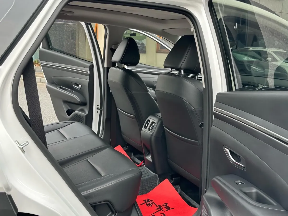 2023 Hyundai Tucson 1.5T 200HP L4 8AT,autocango,china used car exporter,china ev exporter,chinese used car exporter,chinese used ev exporter