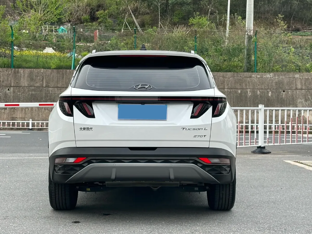 2023 Hyundai Tucson 1.5T 200HP L4 8AT,autocango,china used car exporter,china ev exporter,chinese used car exporter,chinese used ev exporter