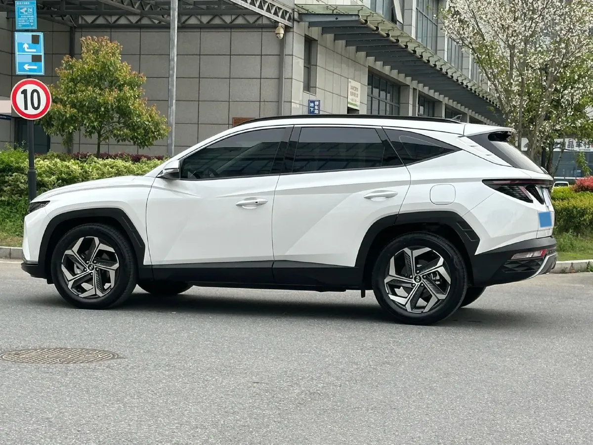 2023 Hyundai Tucson 1.5T 200HP L4 8AT,autocango,china used car exporter,china ev exporter,chinese used car exporter,chinese used ev exporter