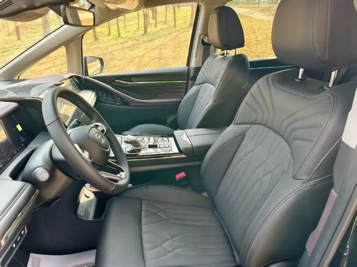 2024 GAC Trumpchi M8 2.0T 190HP L4 2DHT Hybrid,autocango,china used car exporter,china ev exporter,chinese used car exporter,chinese used ev exporter