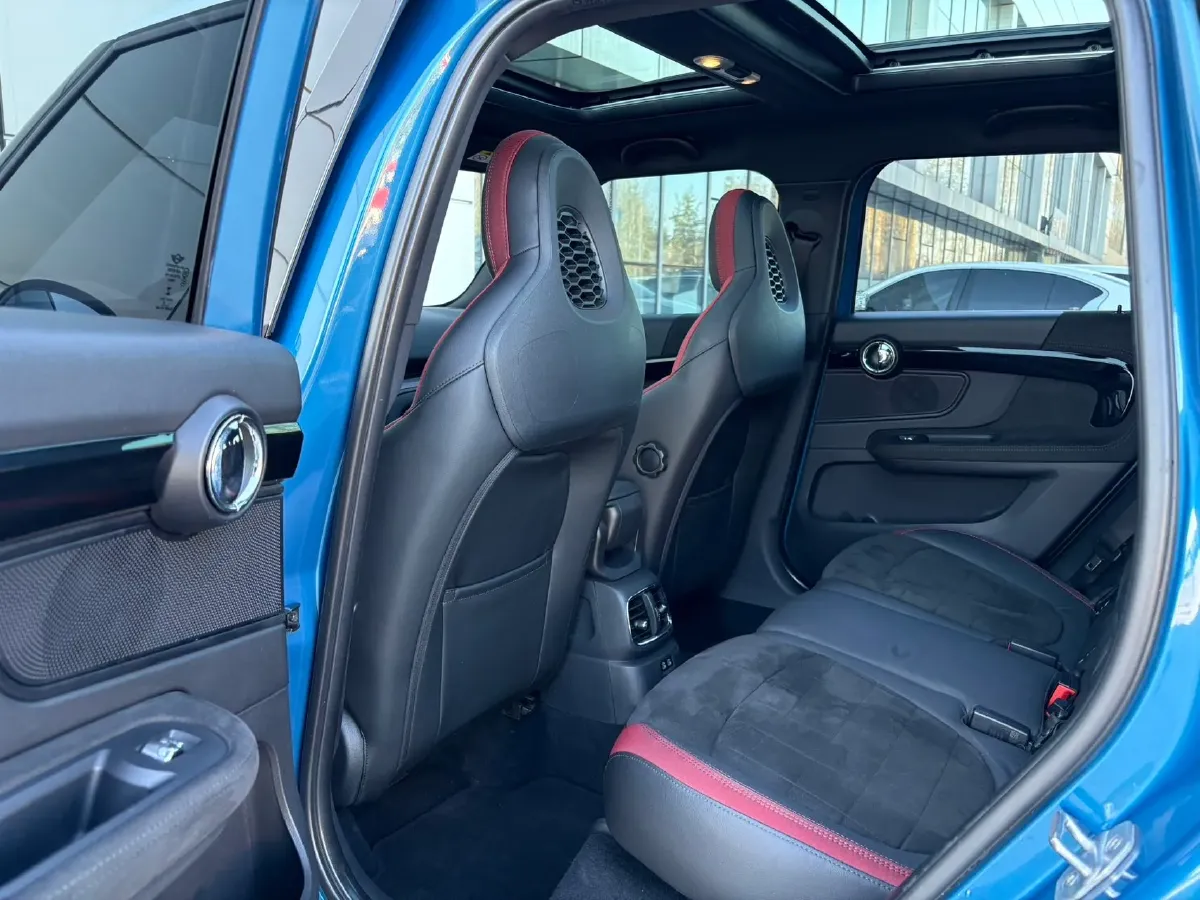 2018 Jeep Grand Commander 2.0T 234HP L4 9AT,autocango,china used car exporter,china ev exporter,chinese used car exporter,chinese used ev exporter