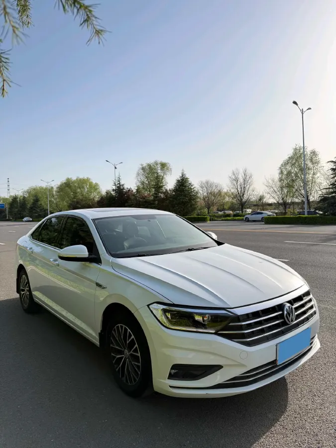 2020 Volkswagen Sagitar 1.2T 116HP L4 7DCT,autocango,china used car exporter,china ev exporter,chinese used car exporter,chinese used ev exporter
