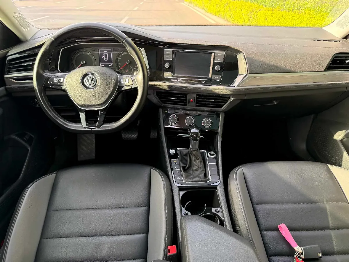 2020 Volkswagen Sagitar 1.2T 116HP L4 7DCT,autocango,china used car exporter,china ev exporter,chinese used car exporter,chinese used ev exporter