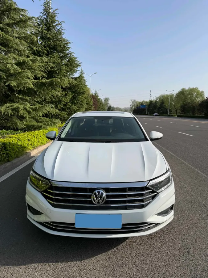 2020 Volkswagen Sagitar 1.2T 116HP L4 7DCT,autocango,china used car exporter,china ev exporter,chinese used car exporter,chinese used ev exporter