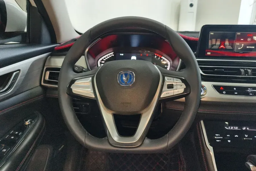 2020 ChangAn CS75 1.5T 178HP L4 7DCT,autocango,china used car exporter,china ev exporter,chinese used car exporter,chinese used ev exporter