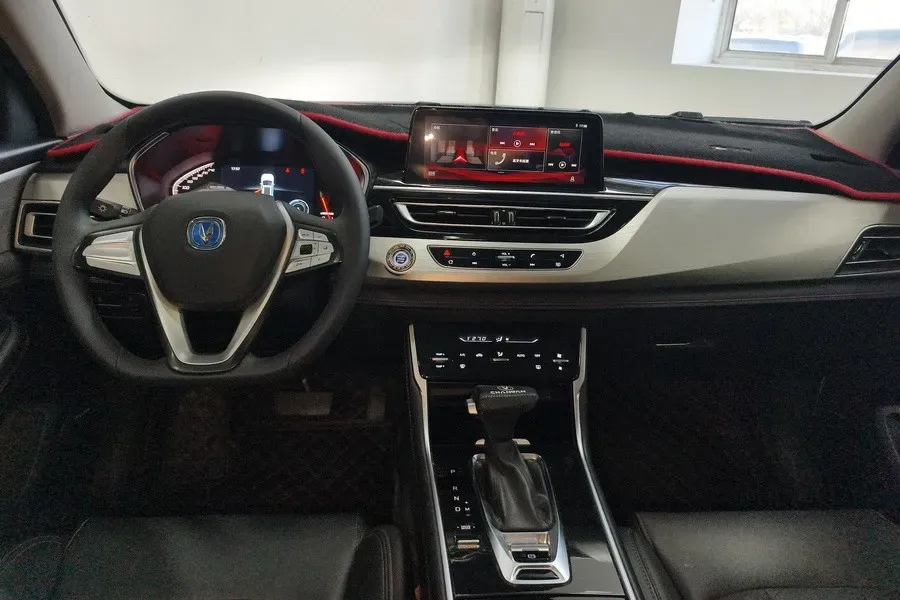 2020 ChangAn CS75 1.5T 178HP L4 7DCT,autocango,china used car exporter,china ev exporter,chinese used car exporter,chinese used ev exporter