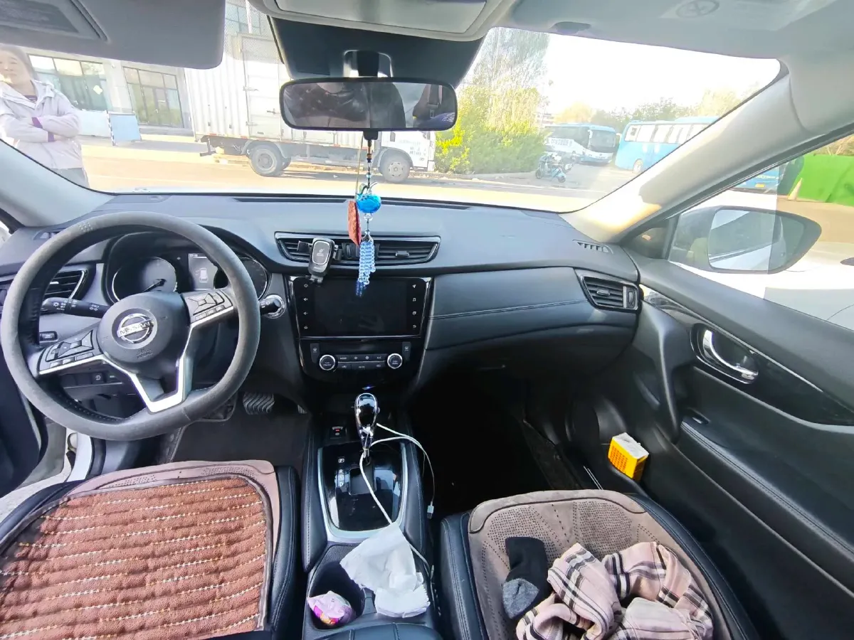 2022 Nissan X-Trail 2.0L 151HP L4 CVT,autocango,china used car exporter,china ev exporter,chinese used car exporter,chinese used ev exporter