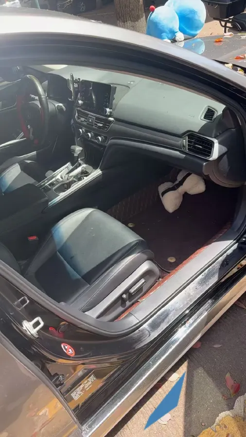 2022 Honda Accord 1.5T 194HP L4 CVT,autocango,china used car exporter,china ev exporter,chinese used car exporter,chinese used ev exporter