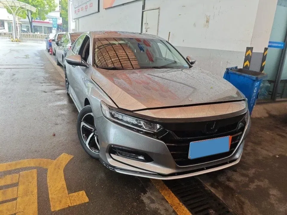 2022 Honda Accord 1.5T 194HP L4 CVT,autocango,china used car exporter,china ev exporter,chinese used car exporter,chinese used ev exporter