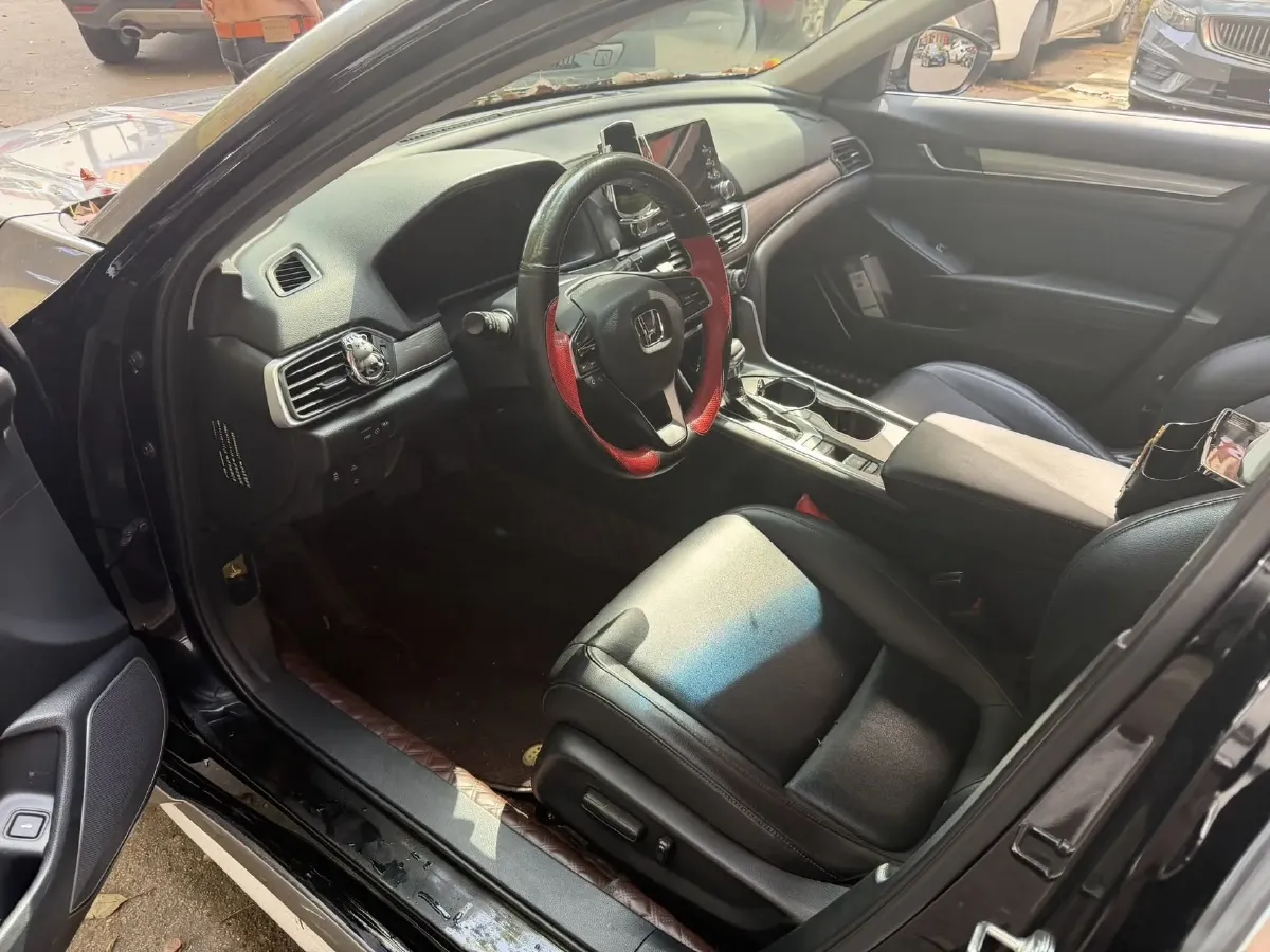 2022 Honda Accord 1.5T 194HP L4 CVT,autocango,china used car exporter,china ev exporter,chinese used car exporter,chinese used ev exporter