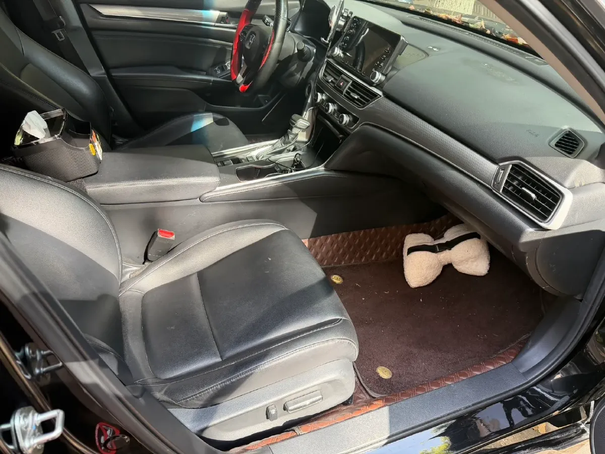 2022 Honda Accord 1.5T 194HP L4 CVT,autocango,china used car exporter,china ev exporter,chinese used car exporter,chinese used ev exporter