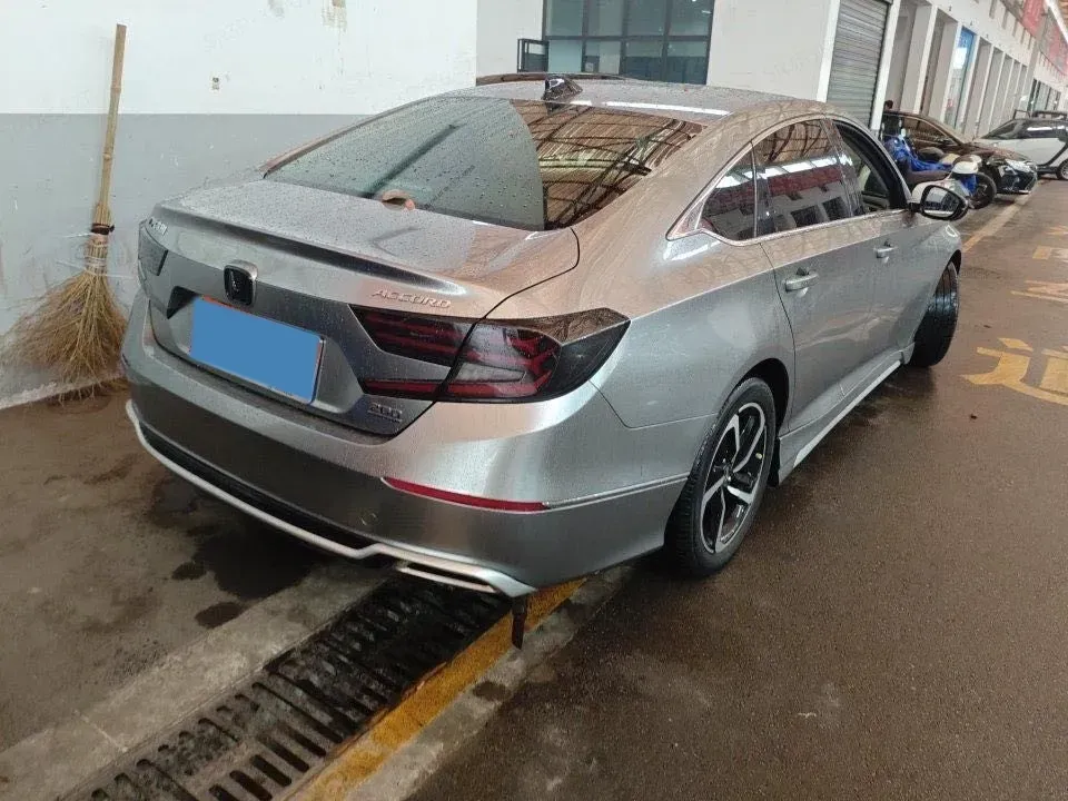 2022 Honda Accord 1.5T 194HP L4 CVT,autocango,china used car exporter,china ev exporter,chinese used car exporter,chinese used ev exporter
