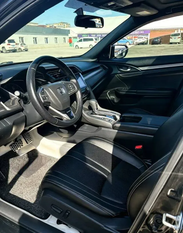 2021 Honda Civic 1.5T 177HP L4 CVT,autocango,china used car exporter,china ev exporter,chinese used car exporter,chinese used ev exporter