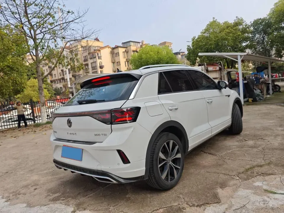 2023 Volkswagen T-Roc 1.5T 160HP L4 7DCT,autocango,china used car exporter,china ev exporter,chinese used car exporter,chinese used ev exporter