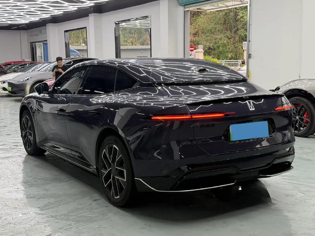 2025 Avatr 06 BEV,autocango,china used car exporter,china ev exporter,chinese used car exporter,chinese used ev exporter