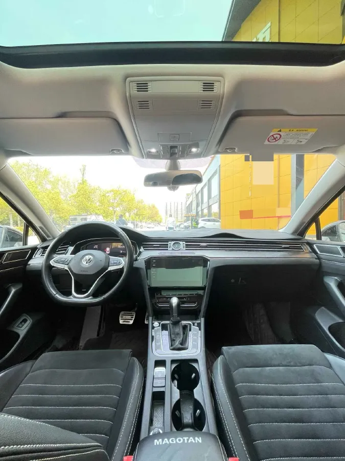 2020 Volkswagen Magotan 2.0T 186HP L4 7DCT,autocango,china used car exporter,china ev exporter,chinese used car exporter,chinese used ev exporter