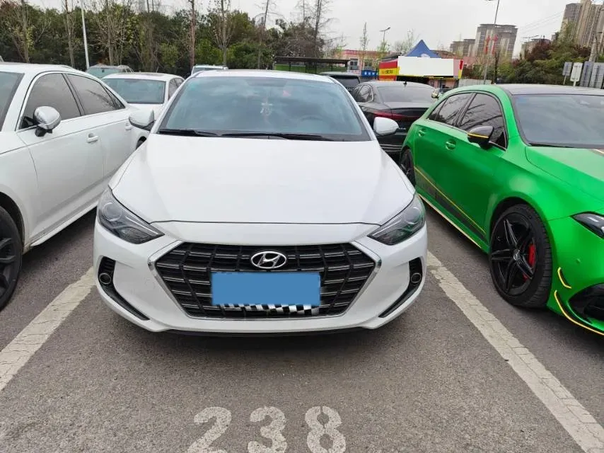 2019 Hyundai Elantra 1.5L 115HP L4 CVT,autocango,china used car exporter,china ev exporter,chinese used car exporter,chinese used ev exporter