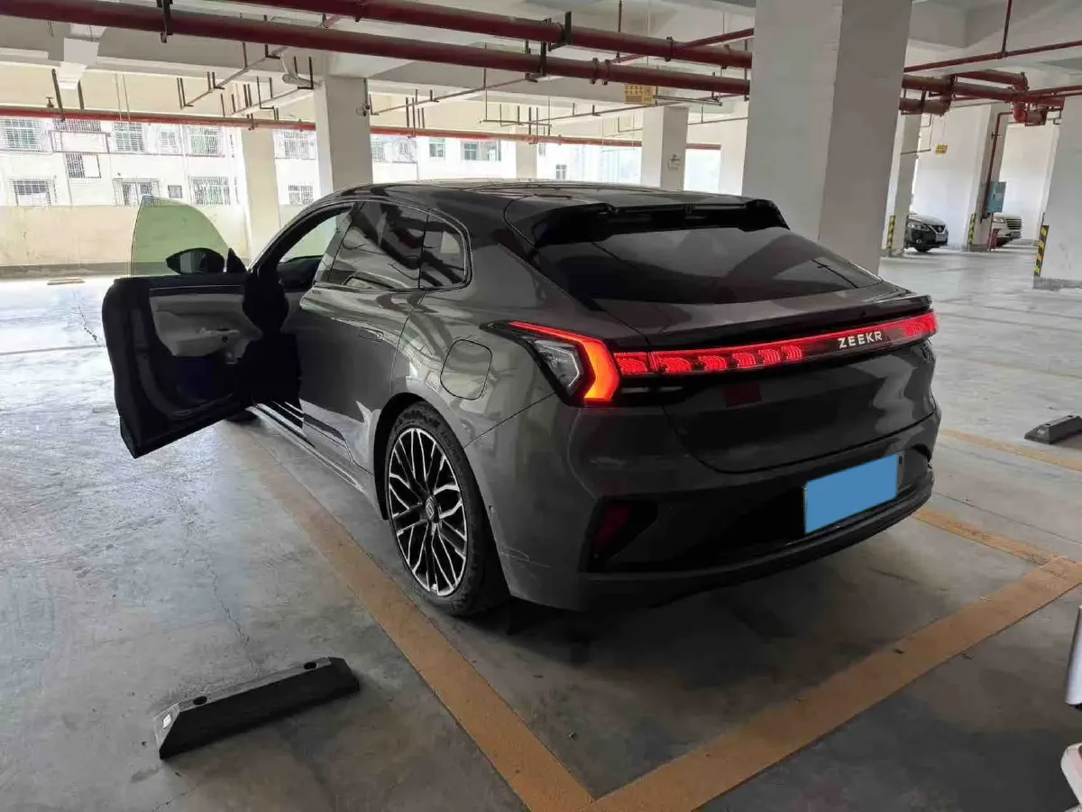 2024 Zeekr 001 BEV 100KWH,autocango,china used car exporter,china ev exporter,chinese used car exporter,chinese used ev exporter