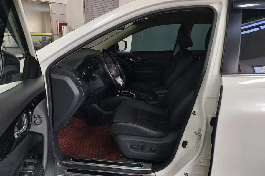 2020 Nissan X-Trail 2.0L 154HP L4 CVT,autocango,china used car exporter,china ev exporter,chinese used car exporter,chinese used ev exporter