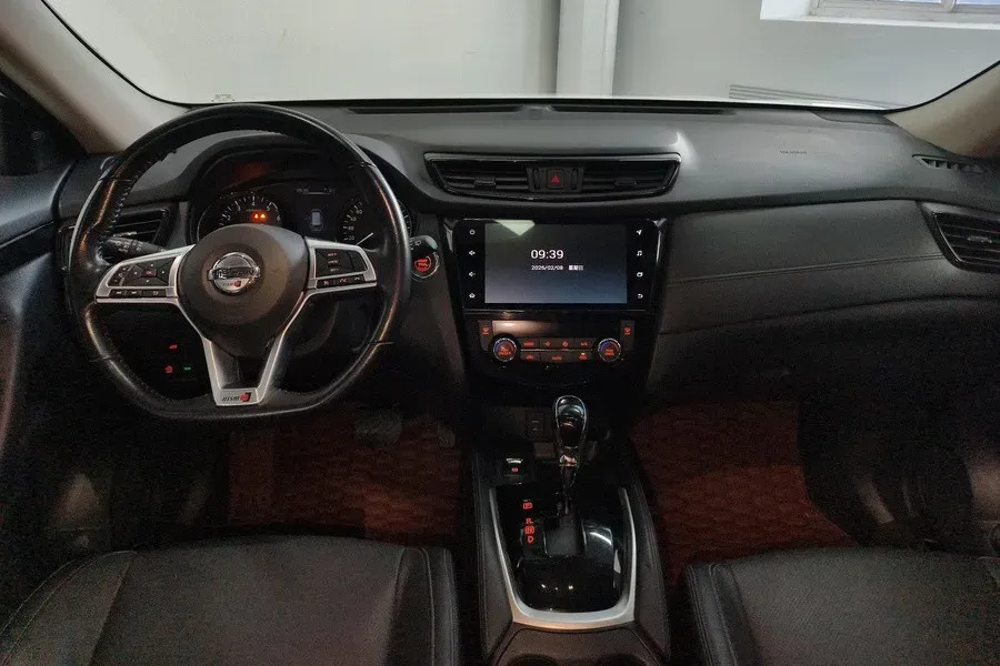 2020 Nissan X-Trail 2.0L 154HP L4 CVT,autocango,china used car exporter,china ev exporter,chinese used car exporter,chinese used ev exporter