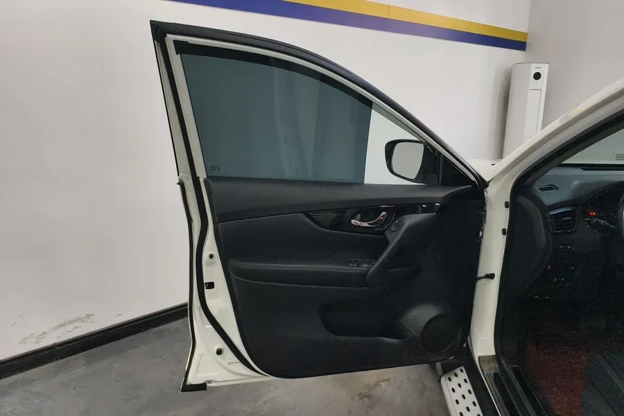 2020 Nissan X-Trail 2.0L 154HP L4 CVT,autocango,china used car exporter,china ev exporter,chinese used car exporter,chinese used ev exporter