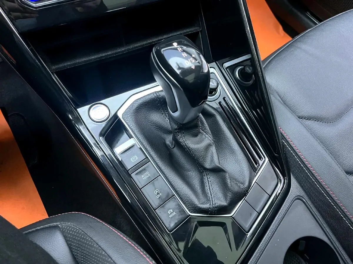 2020 Volkswagen Tayron 2.0T 186HP L4 7DCT,autocango,china used car exporter,china ev exporter,chinese used car exporter,chinese used ev exporter