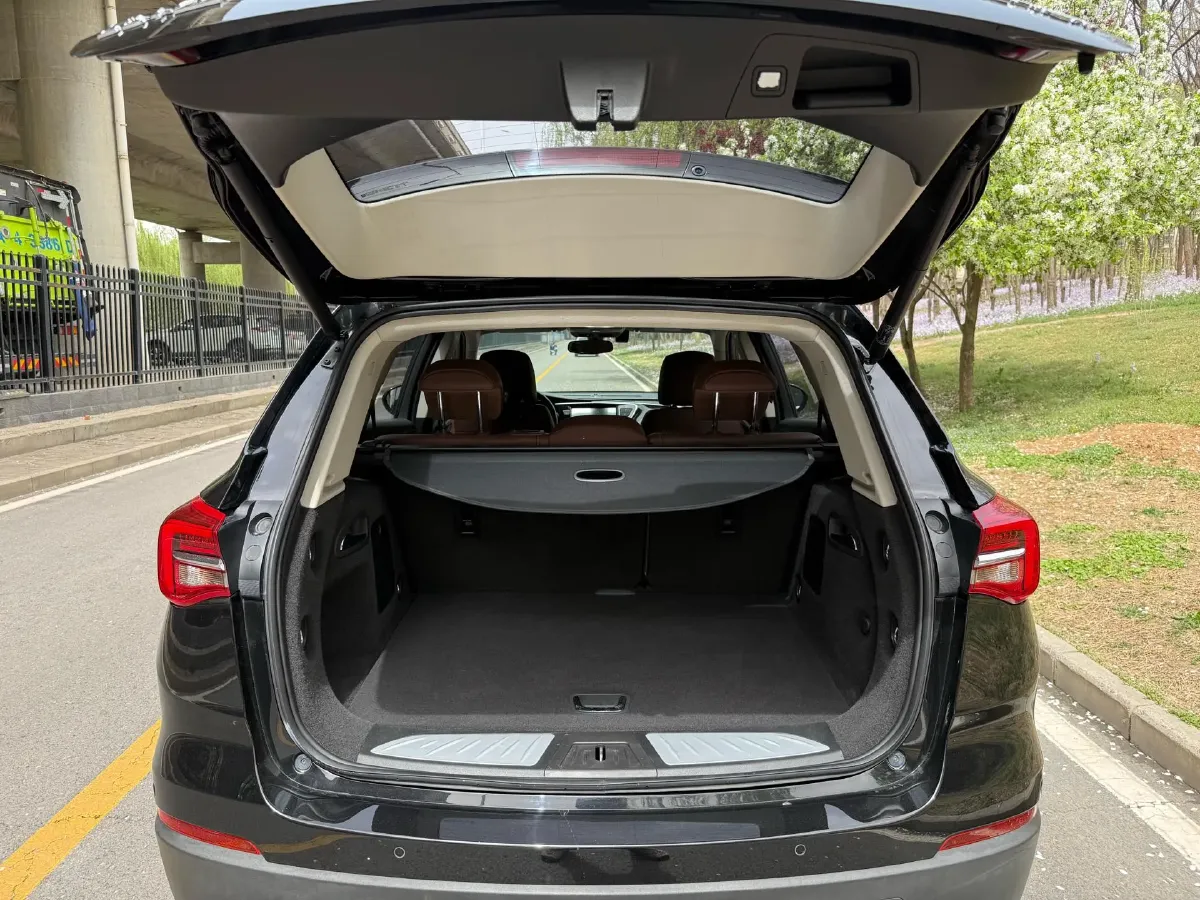 2020 Buick EnvisionPlus 2.0T 260HP L4 9AT,autocango,china used car exporter,china ev exporter,chinese used car exporter,chinese used ev exporter