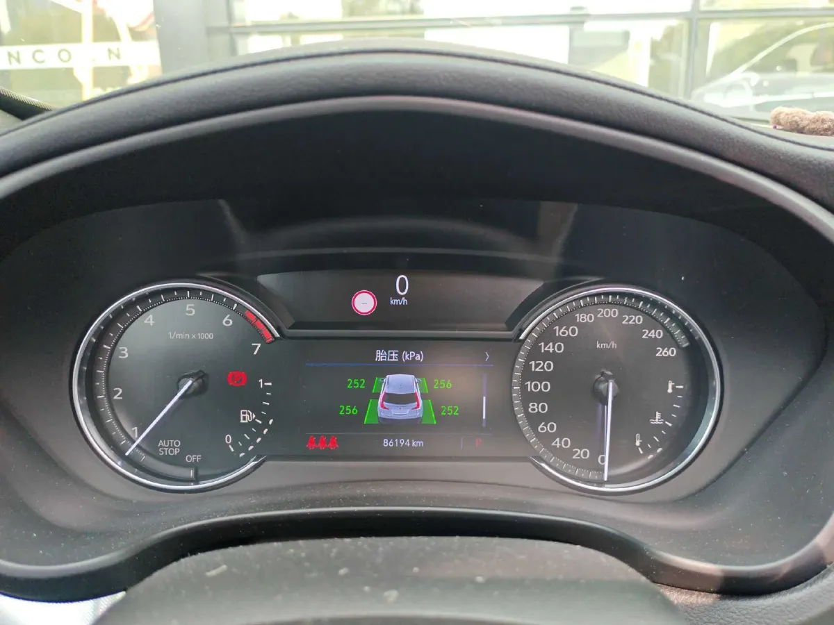 2020 Cadillac XT4 2.0T 241HP L4 9AT,autocango,china used car exporter,china ev exporter,chinese used car exporter,chinese used ev exporter