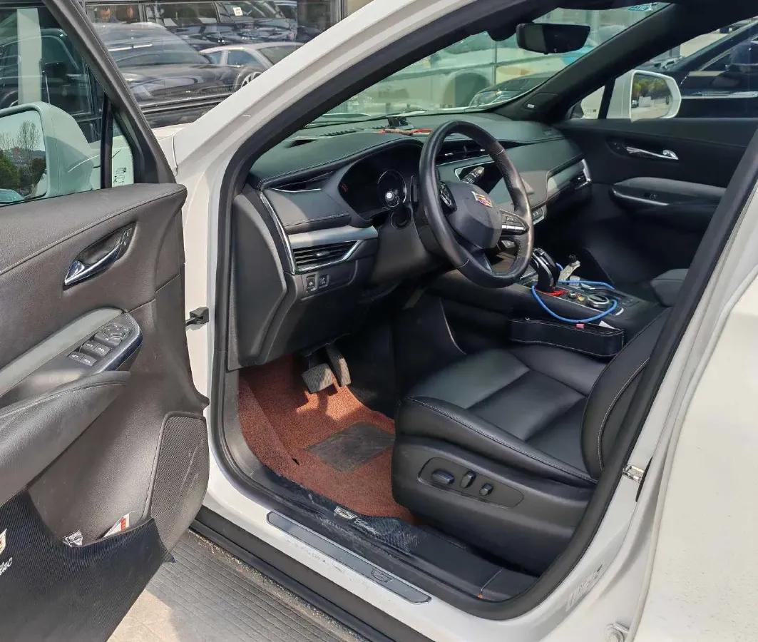 2020 Cadillac XT4 2.0T 241HP L4 9AT,autocango,china used car exporter,china ev exporter,chinese used car exporter,chinese used ev exporter