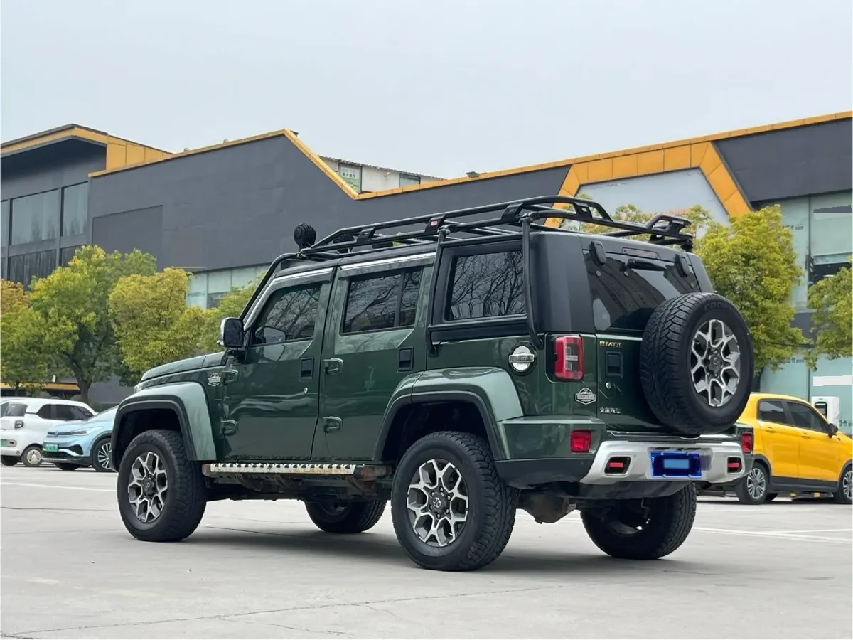 2018 Beijing BJ40 2.3T 250HP L4 6AT,autocango,china used car exporter,china ev exporter,chinese used car exporter,chinese used ev exporter