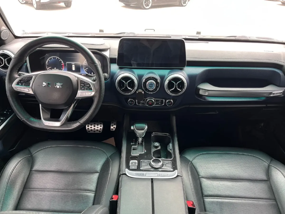 2018 Beijing BJ40 2.3T 250HP L4 6AT,autocango,china used car exporter,china ev exporter,chinese used car exporter,chinese used ev exporter