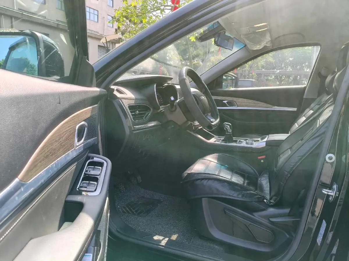 2021 Jetour X90 1.5T 156HP L4 6MT,autocango,china used car exporter,china ev exporter,chinese used car exporter,chinese used ev exporter