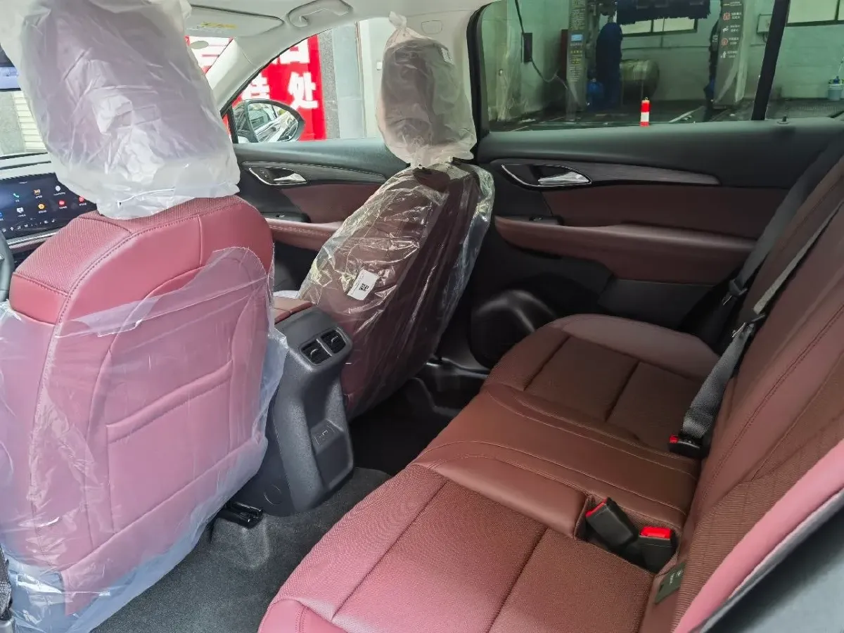 2026 Buick EnvisionPlus 2.0T 237HP L4 9AT,autocango,china used car exporter,china ev exporter,chinese used car exporter,chinese used ev exporter