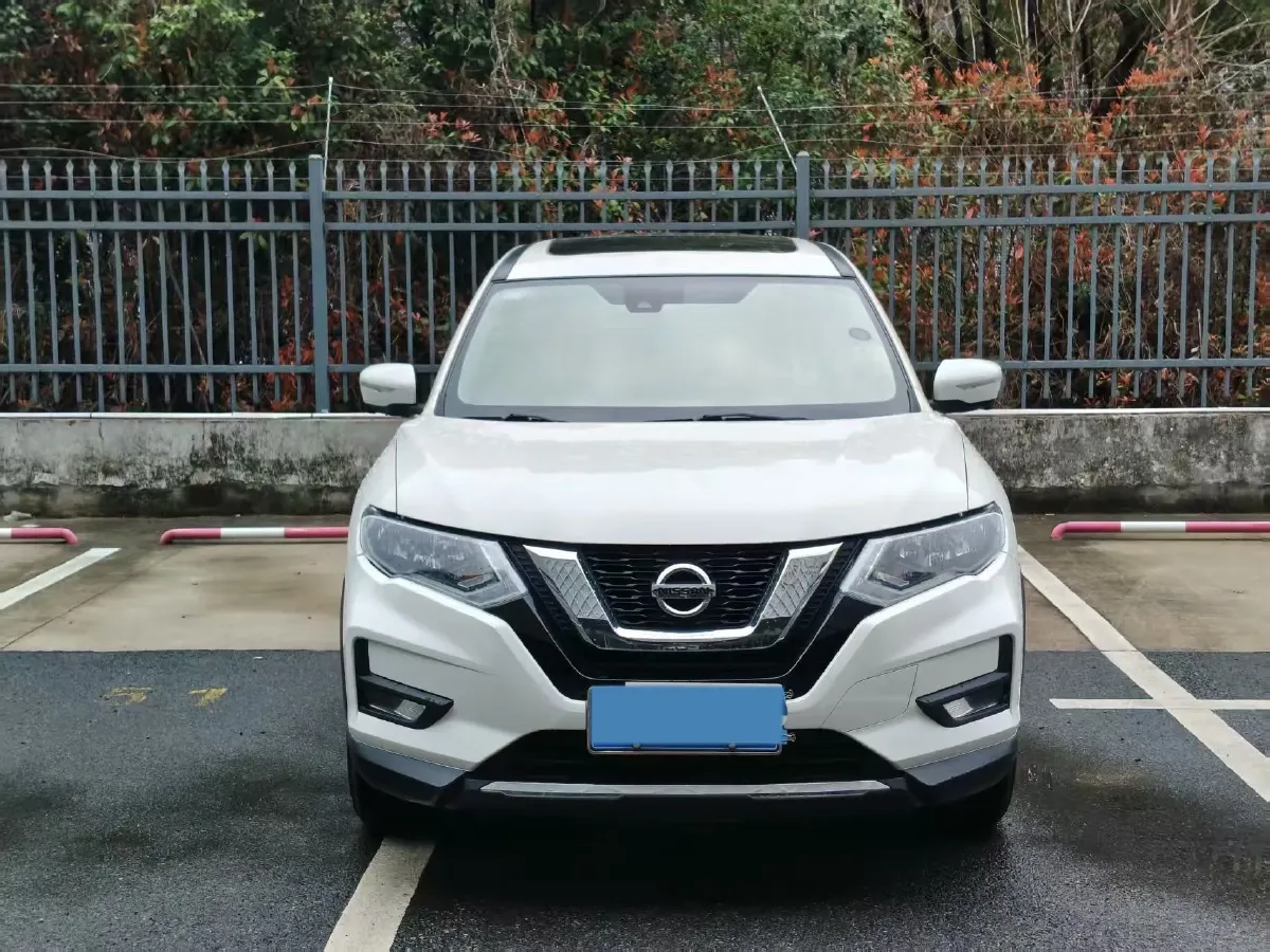 2020 Nissan X-Trail 2.0L 154HP L4 CVT,autocango,china used car exporter,china ev exporter,chinese used car exporter,chinese used ev exporter