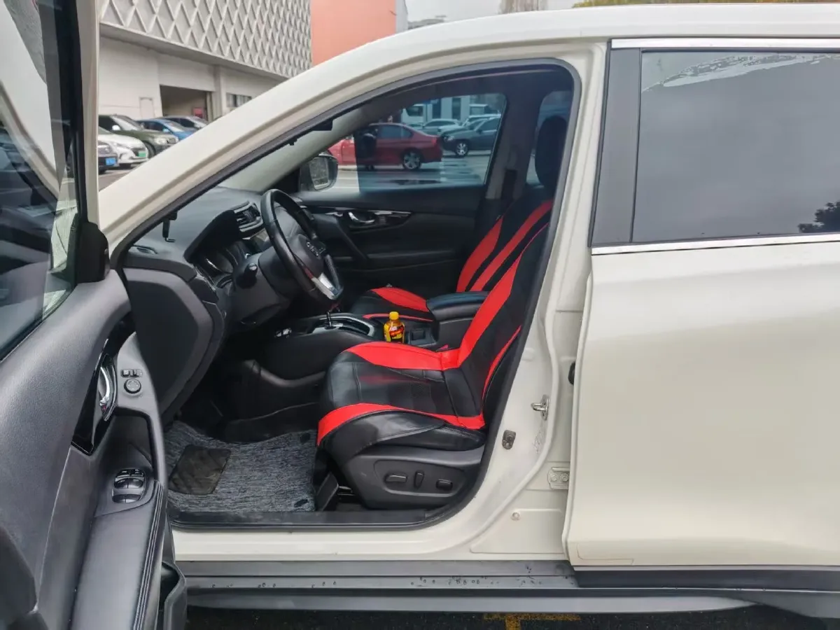 2020 Nissan X-Trail 2.0L 154HP L4 CVT,autocango,china used car exporter,china ev exporter,chinese used car exporter,chinese used ev exporter