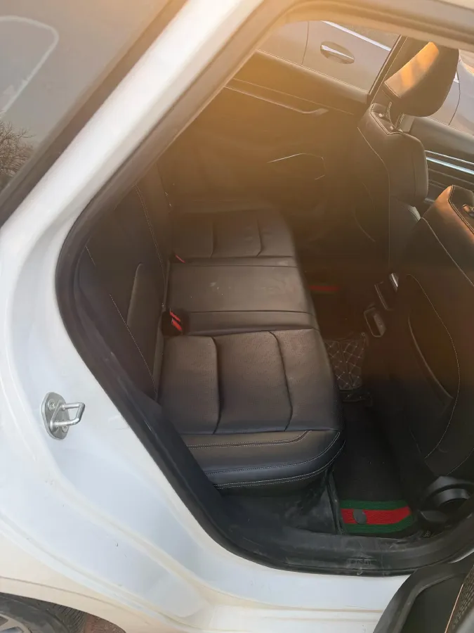 2022 Geely Emgrand 1.5L 114HP L4 5MT,autocango,china used car exporter,china ev exporter,chinese used car exporter,chinese used ev exporter