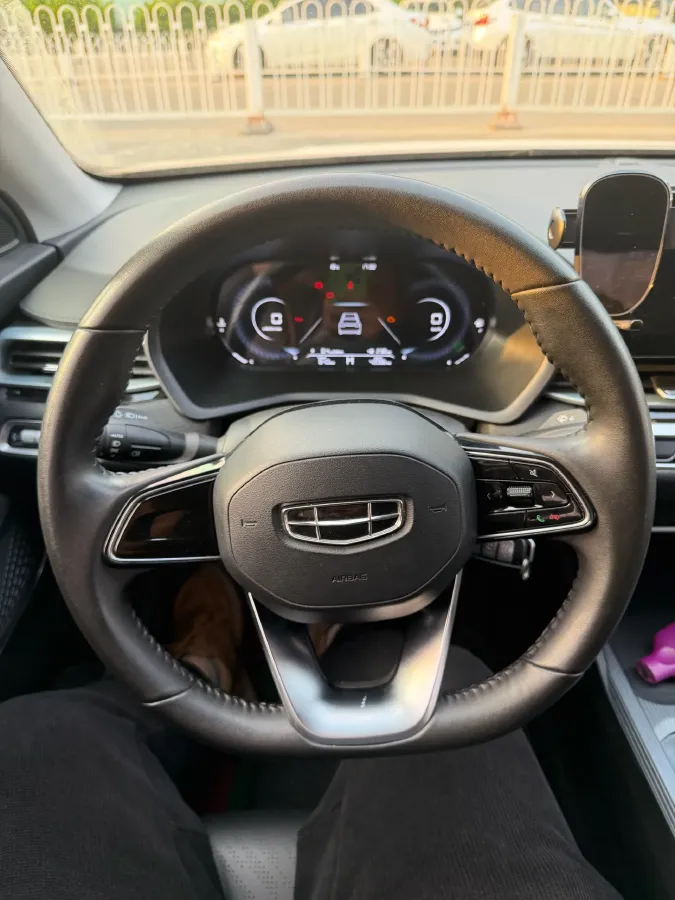 2022 Geely Emgrand 1.5L 114HP L4 5MT,autocango,china used car exporter,china ev exporter,chinese used car exporter,chinese used ev exporter