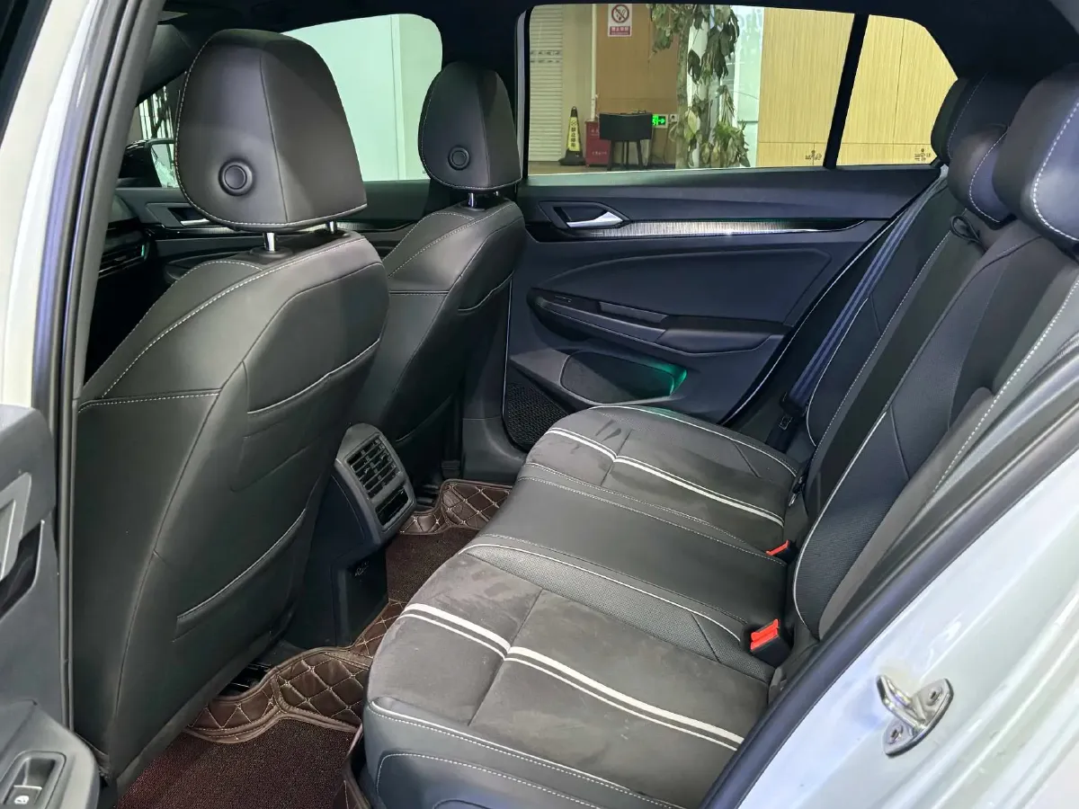 2023 Volkswagen Golf 1.4T 150HP L4 7DCT,autocango,china used car exporter,china ev exporter,chinese used car exporter,chinese used ev exporter