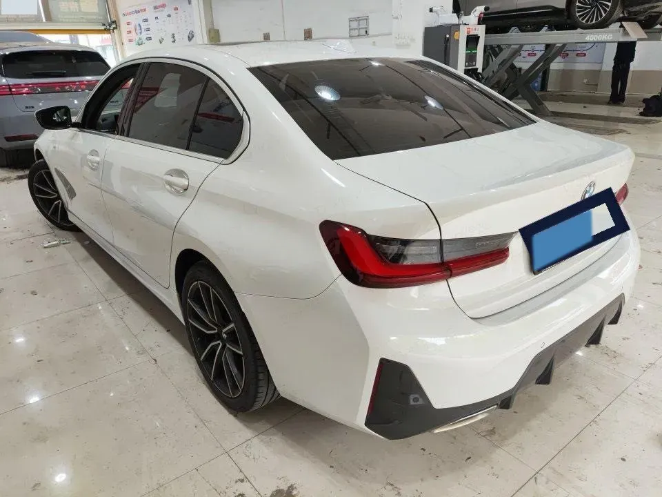 2023 BMW 3 Series 2.0T 156HP L4 8AT,autocango,china used car exporter,china ev exporter,chinese used car exporter,chinese used ev exporter