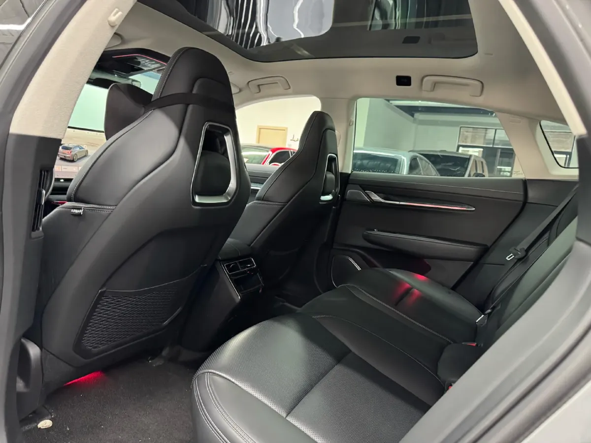 2022 Zeekr 001 BEV 100KWH,autocango,china used car exporter,china ev exporter,chinese used car exporter,chinese used ev exporter