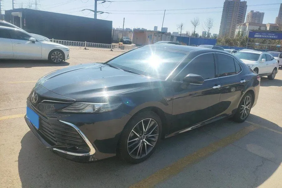 2021 Toyota Camry 2.5L 209HP L4 8AT,autocango,china used car exporter,china ev exporter,chinese used car exporter,chinese used ev exporter