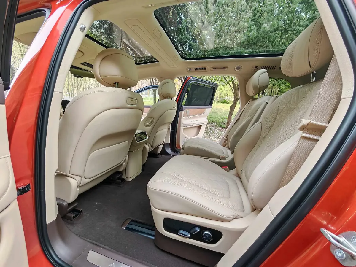 2024 AITO AITO M9 1.5T 152HP L4 REEV 42KWH,autocango,china used car exporter,china ev exporter,chinese used car exporter,chinese used ev exporter