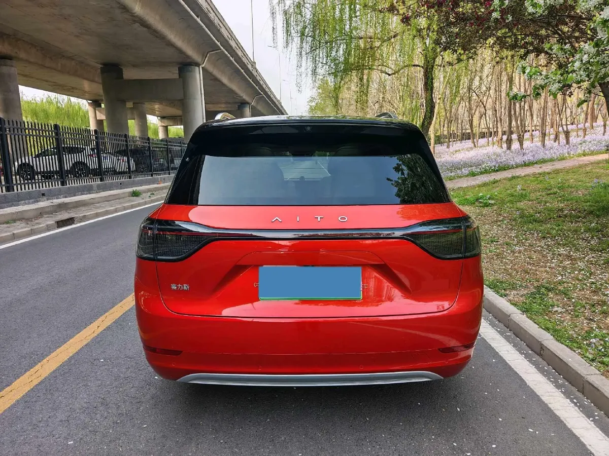 2024 AITO AITO M9 1.5T 152HP L4 REEV 42KWH,autocango,china used car exporter,china ev exporter,chinese used car exporter,chinese used ev exporter