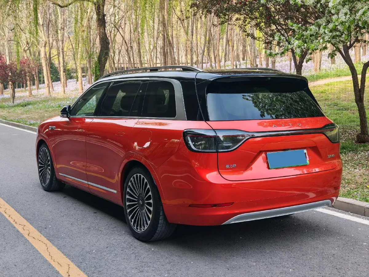 2024 AITO AITO M9 1.5T 152HP L4 REEV 42KWH,autocango,china used car exporter,china ev exporter,chinese used car exporter,chinese used ev exporter