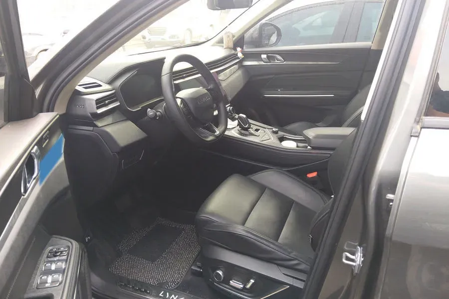 2021 LYNK&CO 01 2.0T 218HP L4 8AT,autocango,china used car exporter,china ev exporter,chinese used car exporter,chinese used ev exporter