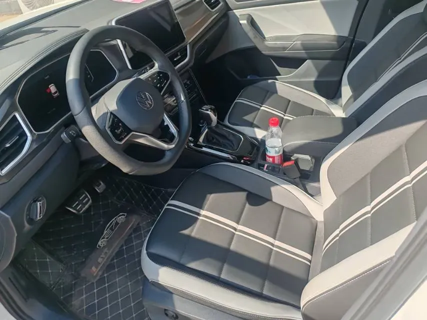 2024 Volkswagen T-Roc 1.5T 160HP L4 7DCT,autocango,china used car exporter,china ev exporter,chinese used car exporter,chinese used ev exporter