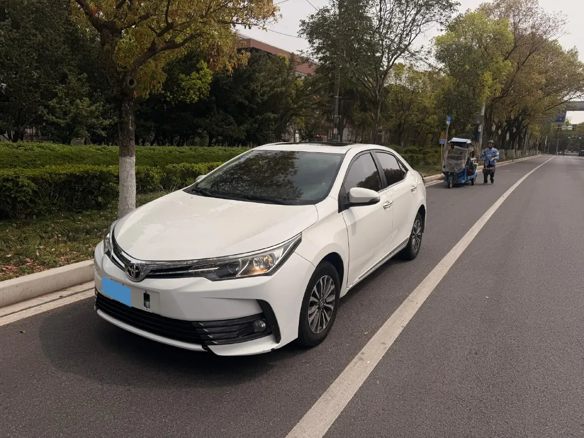 2017 Toyota Corolla 1.2T 116HP L4 CVT,autocango,china used car exporter,china ev exporter,chinese used car exporter,chinese used ev exporter