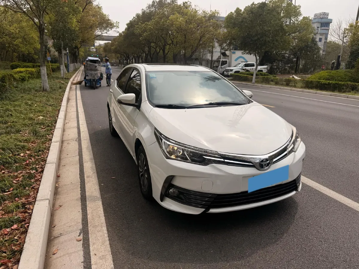 2017 Toyota Corolla 1.2T 116HP L4 CVT,autocango,china used car exporter,china ev exporter,chinese used car exporter,chinese used ev exporter